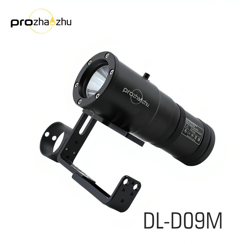 DL-D09M Handheld Techncial Diving Torch Light,2500 lumen super bright tight-beam hot spot,rechargeable battery,150 Depth diving